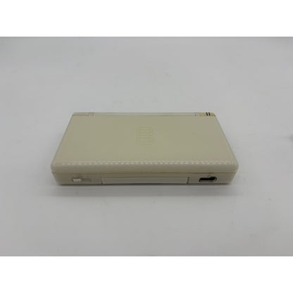 White Nintendo DS Lite
